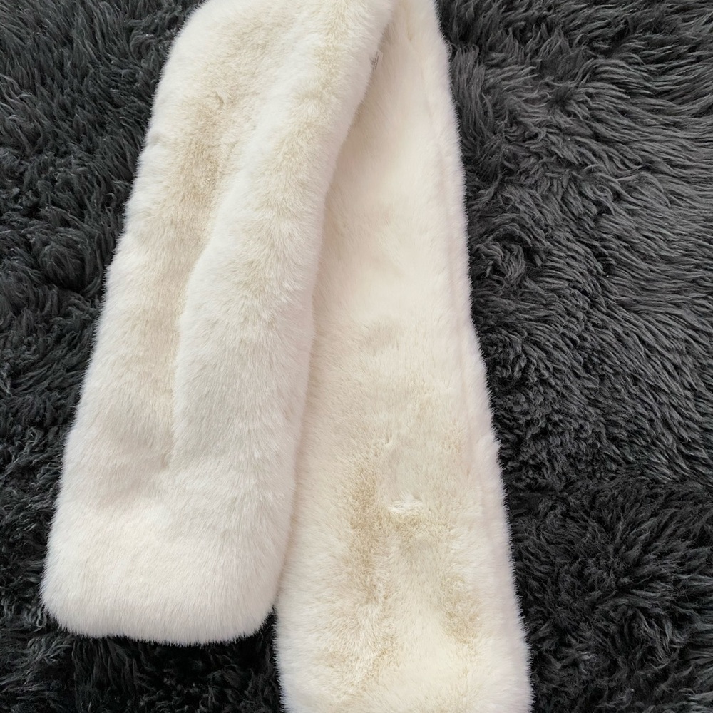 Neck scarf faux fur
